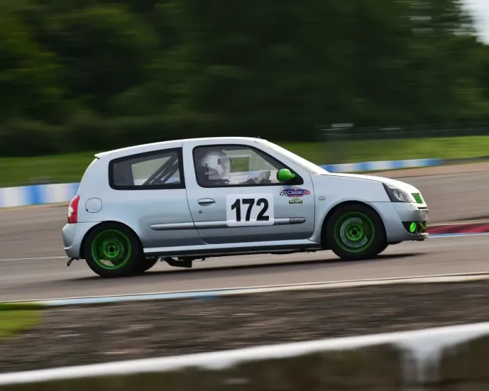Framed Print : CM16 1119 Robert Chase, Ryan Colvey, Renault Clio 172 Framed Print : CM16 1119 Robert Chase, Ryan Colvey, Renault Clio 172