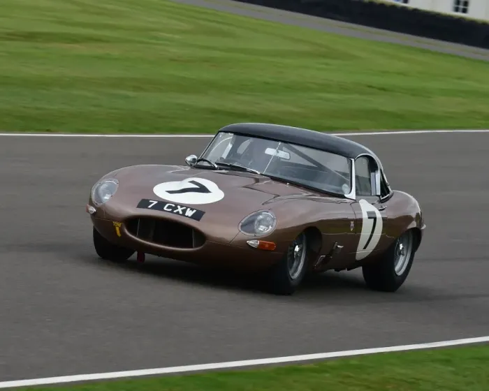 Rights Managed : CM16 2061 Ben Mitchell, Joaquin Folch-Rusinol, Jaguar E-Type Rights Managed : CM16 2061 Ben Mitchell, Joaquin Folch-Rusinol, Jaguar E-Type