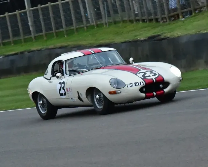 Rights Managed : CM16 2533 Tony Wood, Will Nuthall, Jaguar E-Type Rights Managed : CM16 2533 Tony Wood, Will Nuthall, Jaguar E-Type