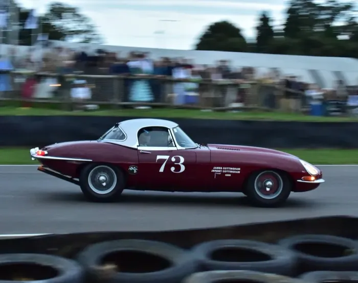 Rights Managed : CM16 2684 James Cottingham, Andrew Smith, Jaguar E-Type Rights Managed : CM16 2684 James Cottingham, Andrew Smith, Jaguar E-Type