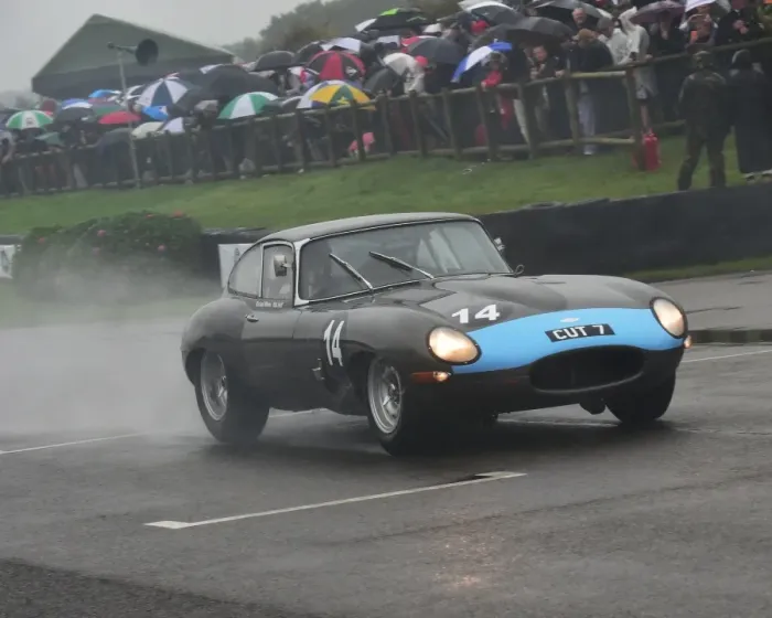 Rights Managed : CM16 3184 Rob Huff, Richard Meins, Jaguar E-Type FHC Rights Managed : CM16 3184 Rob Huff, Richard Meins, Jaguar E-Type FHC