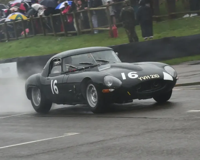 Rights Managed : CM16 3187 Sam Hancock, Ollie Hancock, Jaguar E-Type lightweight