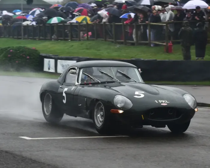 Rights Managed : CM16 3203 Chris Harris, Gary Pearson, Jaguar E-Type Rights Managed : CM16 3203 Chris Harris, Gary Pearson, Jaguar E-Type