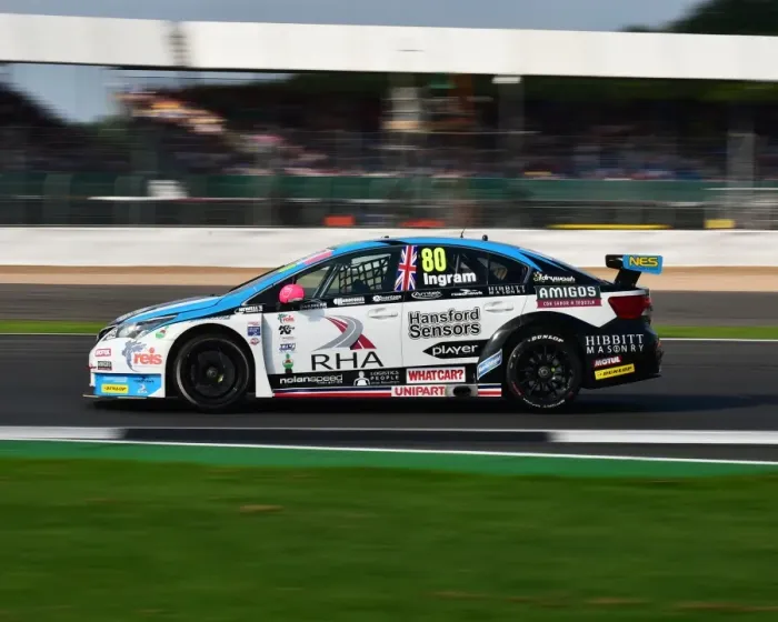 Framed Print : CM16 5066 Tom Ingram, Toyota Avensis