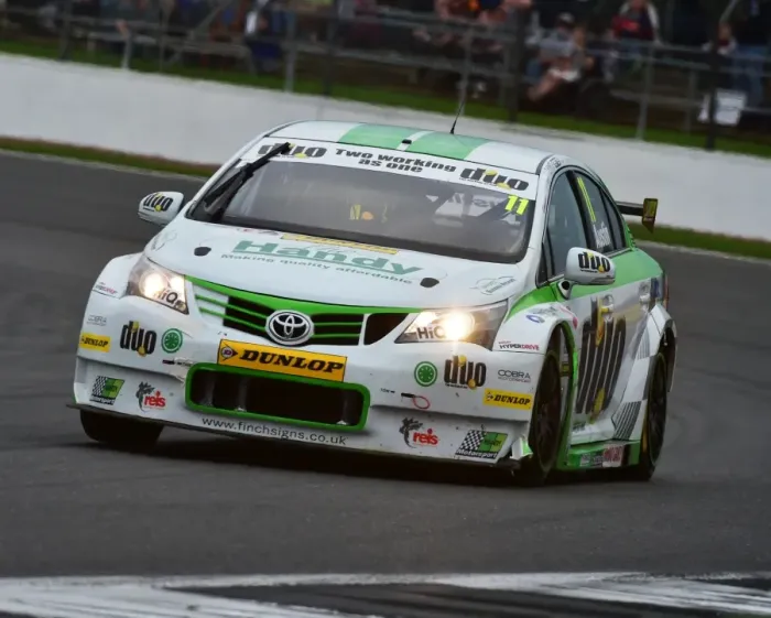 Framed Print : CM16 5852 Rob Austin, Toyota Avensis Framed Print : CM16 5852 Rob Austin, Toyota Avensis