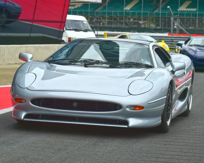 Framed Print : CM17 4256 Jaguar XJ220 Framed Print : CM17 4256 Jaguar XJ220