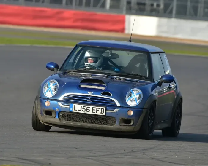Framed Print : CM17 7001 Ross Keeling, Mini Cooper S Framed Print : CM17 7001 Ross Keeling, Mini Cooper S