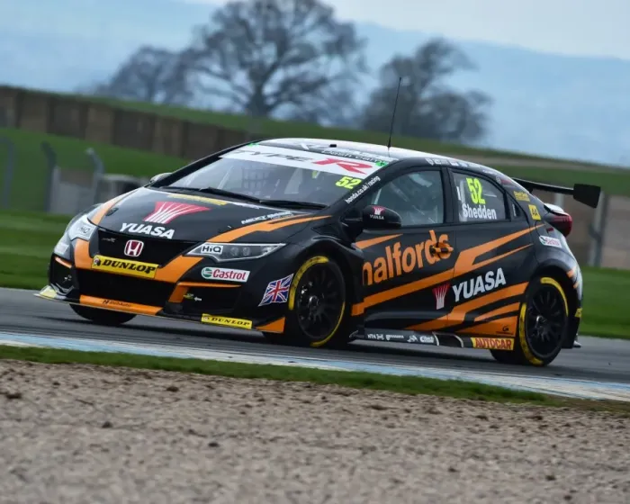 Framed Print : CM17 9513 Gordon Shedden, Honda Civic Type R Framed Print : CM17 9513 Gordon Shedden, Honda Civic Type R