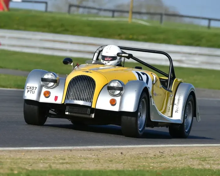 Framed Print : CM18 3084 Peter Cole, Morgan Roadster