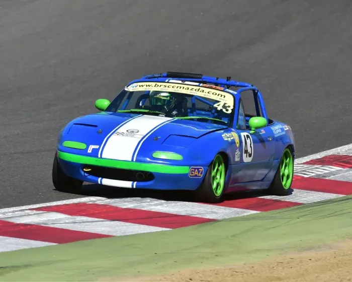 Framed Print : CM18 6025 Will Blackwell-Chambers, Mazda MX-5 Framed Print : CM18 6025 Will Blackwell-Chambers, Mazda MX-5