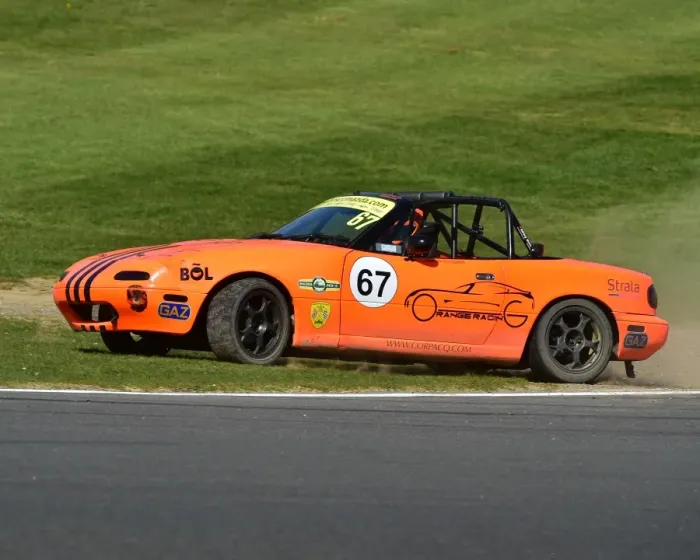 Framed Print : CM18 6096 Simon Orange, Mazda MX-5 Framed Print : CM18 6096 Simon Orange, Mazda MX-5