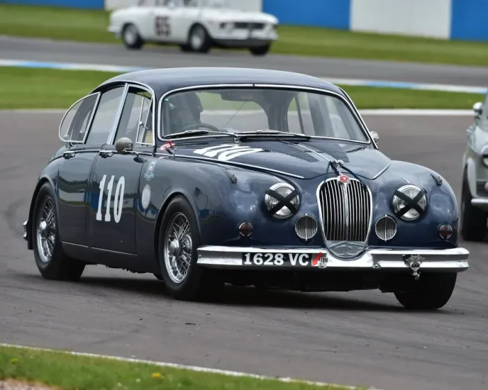 Framed Print : CM18 9035 Nigel Webb, John Young, Jaguar Mk2 Framed Print : CM18 9035 Nigel Webb, John Young, Jaguar Mk2