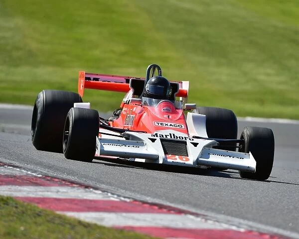 CM19 4795 Frank Lyons, McLaren M26