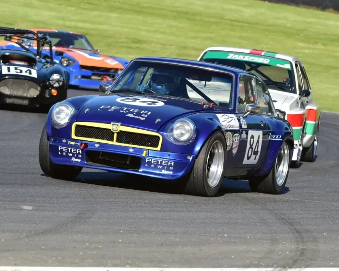 Framed Print : CM19 7594 Peter Samuels, MGB GT V8 Framed Print : CM19 7594 Peter Samuels, MGB GT V8