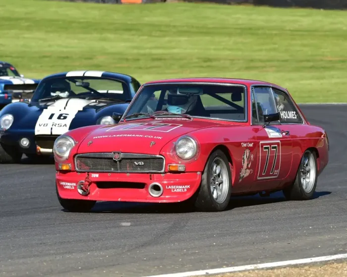 Framed Print : CM19 7598 Barry Holmes, MG B GT V8 Framed Print : CM19 7598 Barry Holmes, MG B GT V8