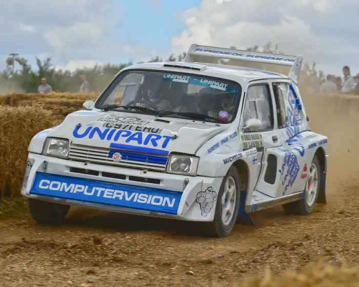 Rights Managed : CM19 9535 John Saunders, MG Metro 6R4 Rights Managed : CM19 9535 John Saunders, MG Metro 6R4
