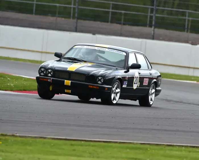 Framed Print : CM2 2554 Alasdair McGregor, Jaguar X300 Framed Print : CM2 2554 Alasdair McGregor, Jaguar X300