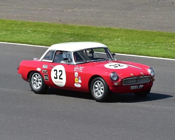 CM2 4024 Beverley Phillips, Olly Phillips, MGB, 366 LOP