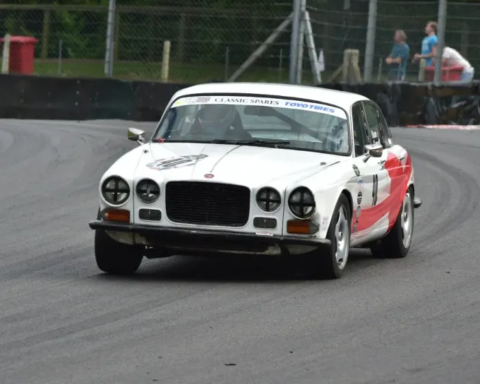 Framed Print : CM2 8246 Dean Sewell, Jaguar XJ6 series 1 Framed Print : CM2 8246 Dean Sewell, Jaguar XJ6 series 1