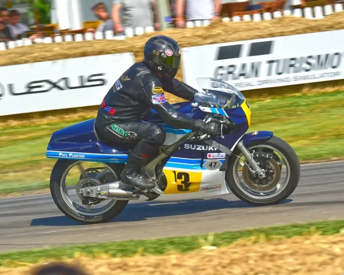 Rights Managed : CM20 0252 Ian King, Suzuki RGB500 X3 GP Rights Managed : CM20 0252 Ian King, Suzuki RGB500 X3 GP