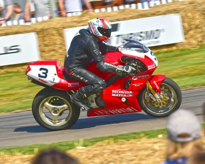 Rights Managed : CM20 0310 Dave Hancock, Honda RC45 Rights Managed : CM20 0310 Dave Hancock, Honda RC45