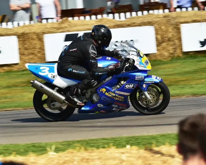Rights Managed : CM20 0370 Jim Moodie, Honda CBR600 Rights Managed : CM20 0370 Jim Moodie, Honda CBR600