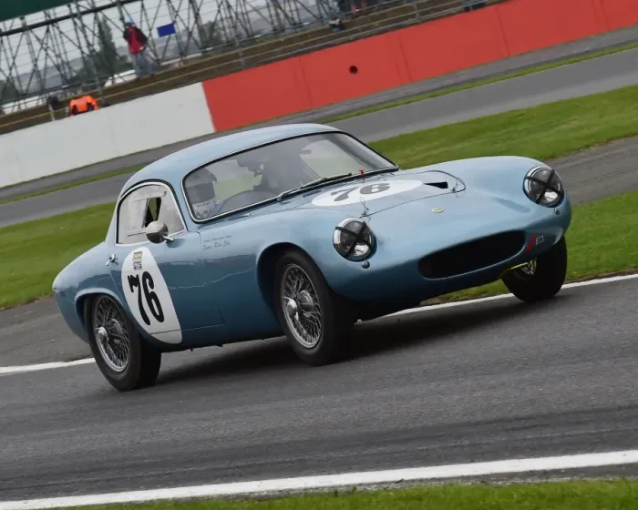 Framed Print : CM20 2334 Robin Ellis, Lotus Elite Framed Print : CM20 2334 Robin Ellis, Lotus Elite