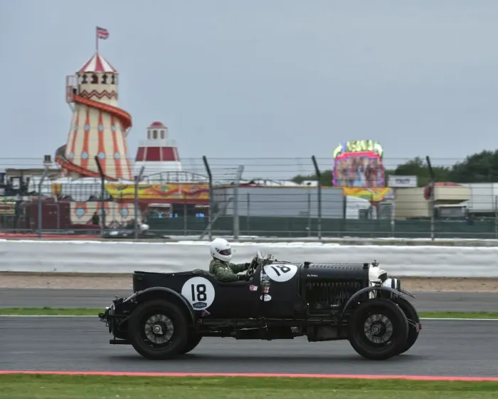 Framed Print : CM20 2699 Guy Northam, Bentley 4 Framed Print : CM20 2699 Guy Northam, Bentley 4