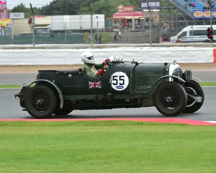 Framed Print : CM20 2735 Chris Guest, Bentley 4 Litre Le Mans