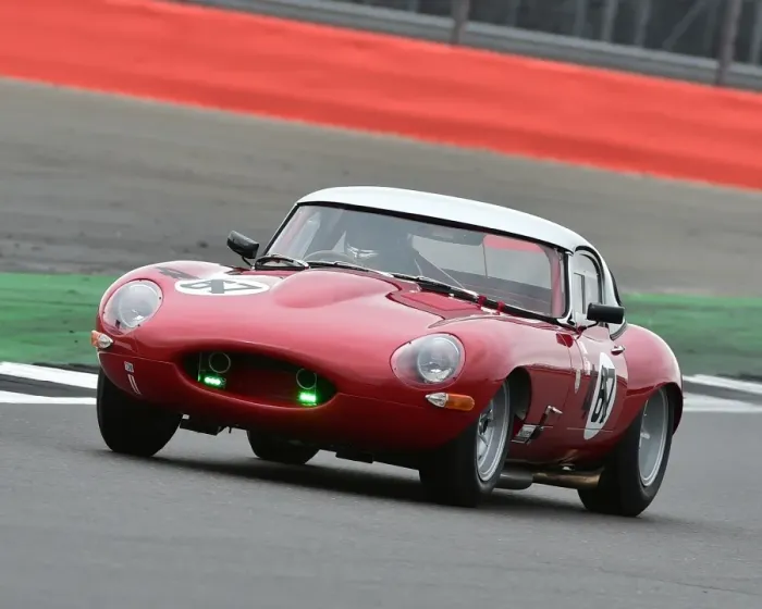 Framed Print : CM20 2998 Sandy Watson, Martin O Connell, Jaguar E-Type Framed Print : CM20 2998 Sandy Watson, Martin O Connell, Jaguar E-Type