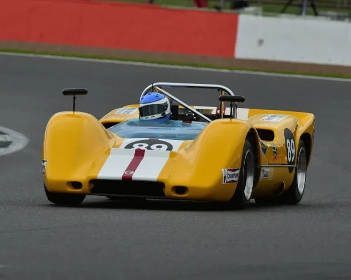 Framed Print : CM20 3286 Andrew Banks, Max Banks, McLaren M6B Framed Print : CM20 3286 Andrew Banks, Max Banks, McLaren M6B