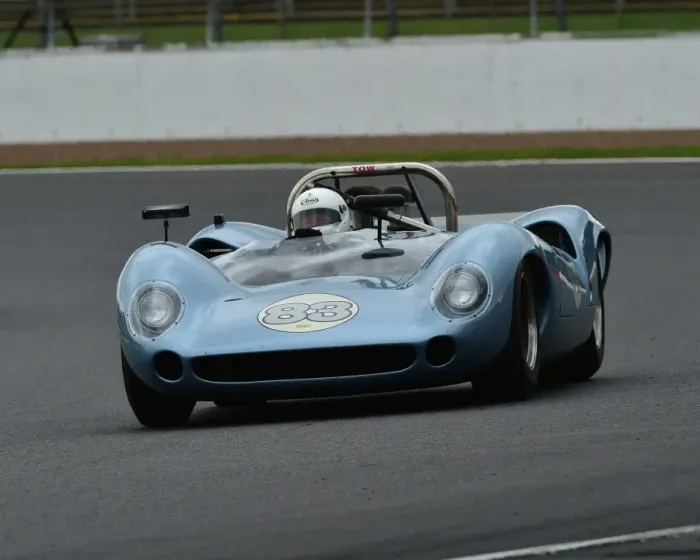 Framed Print : CM20 3300 Justin Maeers Charlie Martin, Lola T70 Mk2 Spyder Framed Print : CM20 3300 Justin Maeers Charlie Martin, Lola T70 Mk2 Spyder