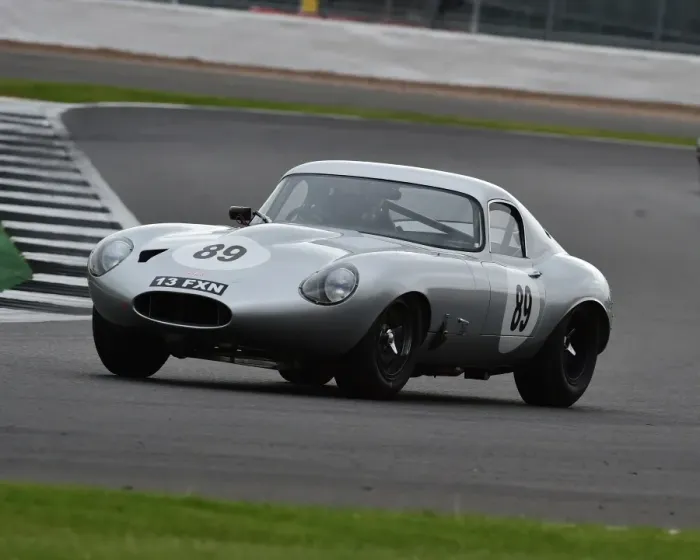 Framed Print : CM20 3592 Michael Wrigley, Jaguar E-Type Framed Print : CM20 3592 Michael Wrigley, Jaguar E-Type