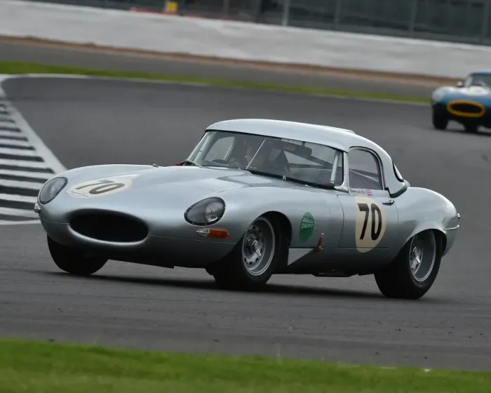 Framed Print : CM20 3606 Les Ely, Jaguar E-Type Framed Print : CM20 3606 Les Ely, Jaguar E-Type
