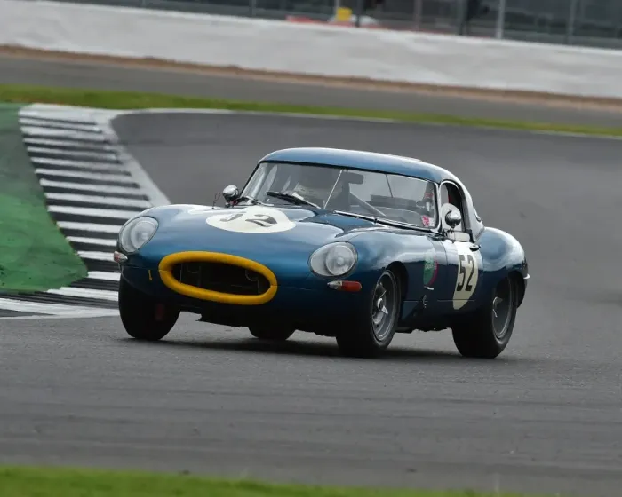 Framed Print : CM20 3613 Michael O Shea, Jaguar E-Type Framed Print : CM20 3613 Michael O Shea, Jaguar E-Type