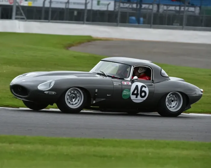 Framed Print : CM20 3628 Jeremy Welch, Jean Marc Rivet Fusil, Jaguar E-Type Framed Print : CM20 3628 Jeremy Welch, Jean Marc Rivet Fusil, Jaguar E-Type