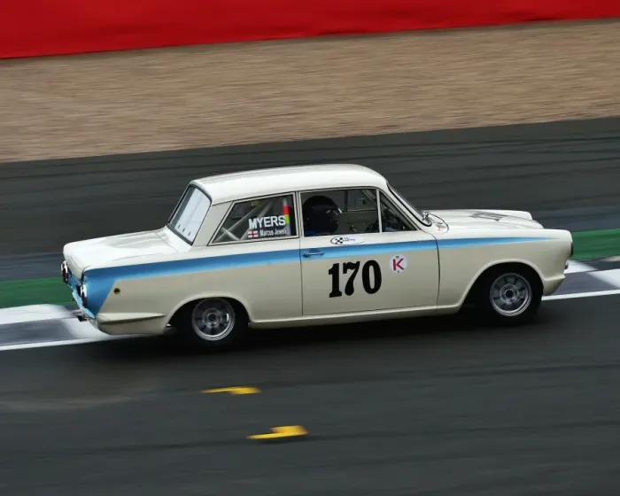 Framed Print : CM20 4045 Marcus Jewell, Robert Myers, Ford Consul Cortina Framed Print : CM20 4045 Marcus Jewell, Robert Myers, Ford Consul Cortina