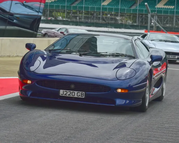 Framed Print : CM20 4245 Jaguar XJ220