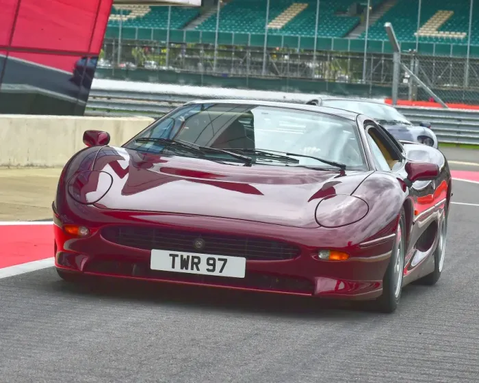 Framed Print : CM20 4247 Jaguar XJ220 Framed Print : CM20 4247 Jaguar XJ220