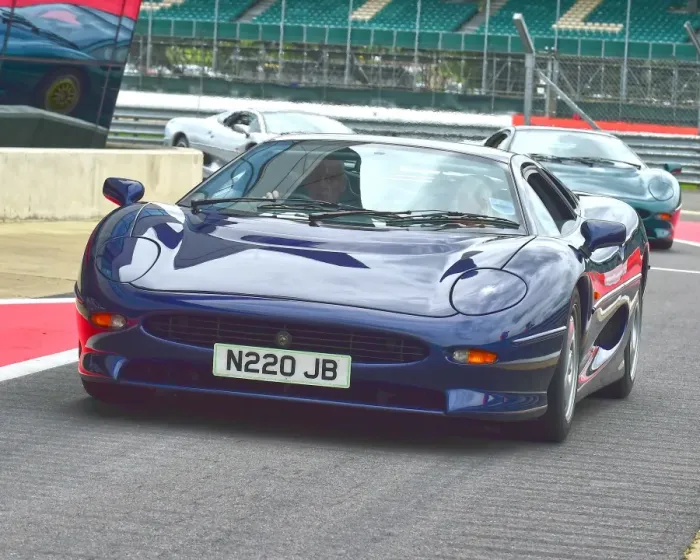 Framed Print : CM20 4254 Jaguar XJ220 Framed Print : CM20 4254 Jaguar XJ220