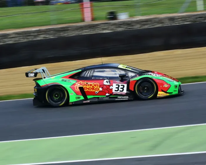 Framed Print : CM20 5037 Jon Minshaw, Phil Keen, Lamborghini Huracan GT3 Framed Print : CM20 5037 Jon Minshaw, Phil Keen, Lamborghini Huracan GT3
