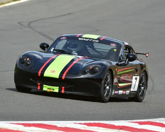 Framed Print : CM20 5433 Paul Oliphant, Ginetta G40 Framed Print : CM20 5433 Paul Oliphant, Ginetta G40