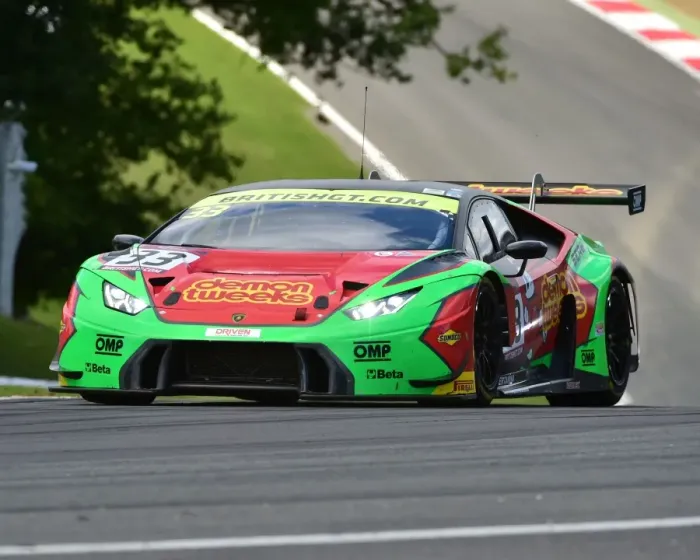 Framed Print : CM20 6084 Jon Minshaw, Phil Keen, Lamborghini Huracan GT3 Framed Print : CM20 6084 Jon Minshaw, Phil Keen, Lamborghini Huracan GT3