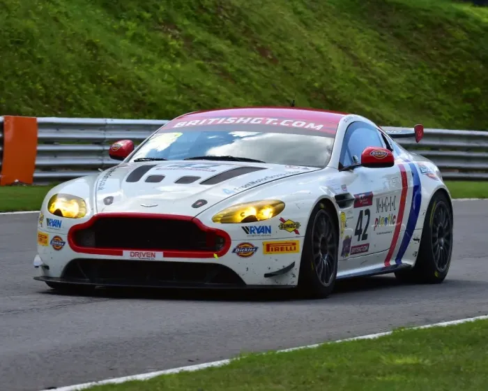 Framed Print : CM20 6139 William Phillips, Jan Jonck, Aston Martin Vantage GT4 Framed Print : CM20 6139 William Phillips, Jan Jonck, Aston Martin Vantage GT4