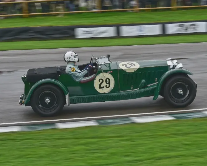 Rights Managed : CM21 1629 Peter Bradfield, Invictas Type Rights Managed : CM21 1629 Peter Bradfield, Invictas Type