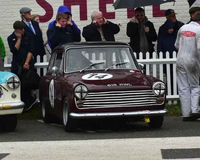 Rights Managed : CM21 1801 Rob Huff, Richard Meins, Austin A40