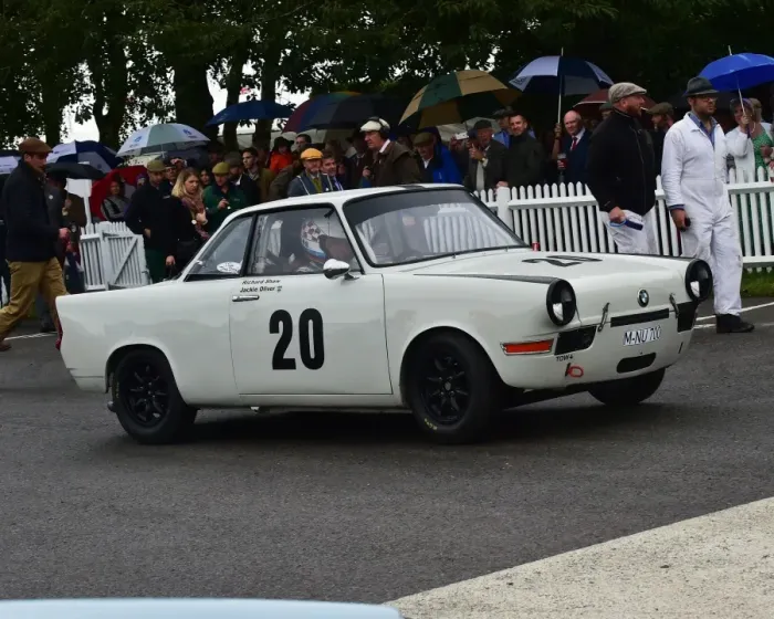Rights Managed : CM21 1810 Jackie Oliver, Richard Shaw, BMW 700 Rights Managed : CM21 1810 Jackie Oliver, Richard Shaw, BMW 700
