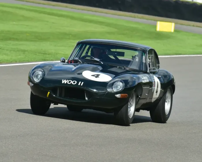 Rights Managed : CM21 2169 Marc Devis, Martin O Connell, Jaguar E-Type FHC Rights Managed : CM21 2169 Marc Devis, Martin O Connell, Jaguar E-Type FHC