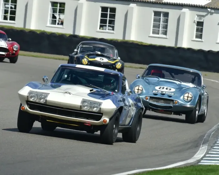 Rights Managed : CM21 2173 Sam Thomas, Jack Goff, Chevrolet Corvette Stingray C2, Mike Jordan, Mike Whitaker Rights Managed : CM21 2173 Sam Thomas, Jack Goff, Chevrolet Corvette Stingray C2, Mike Jordan, Mike Whitaker