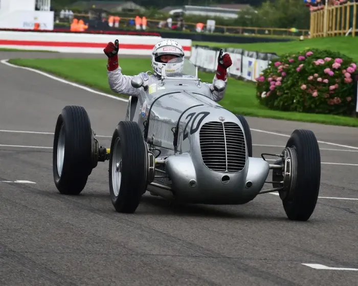 Rights Managed : CM21 2549 Calum Lockie, Maserati 6CM